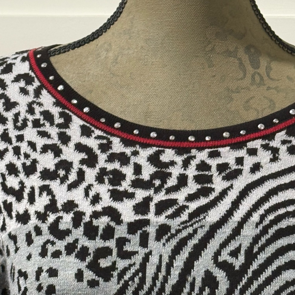 Alfred Dunner Animal Print Sweater with Red Trim - Picture 2 of 8